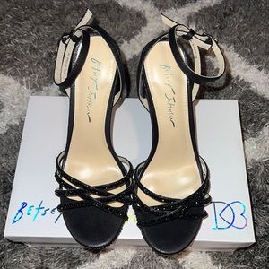 NWT Betsey Johnson Black Rhinestone Strappy Platform Stiletto 5” Heels